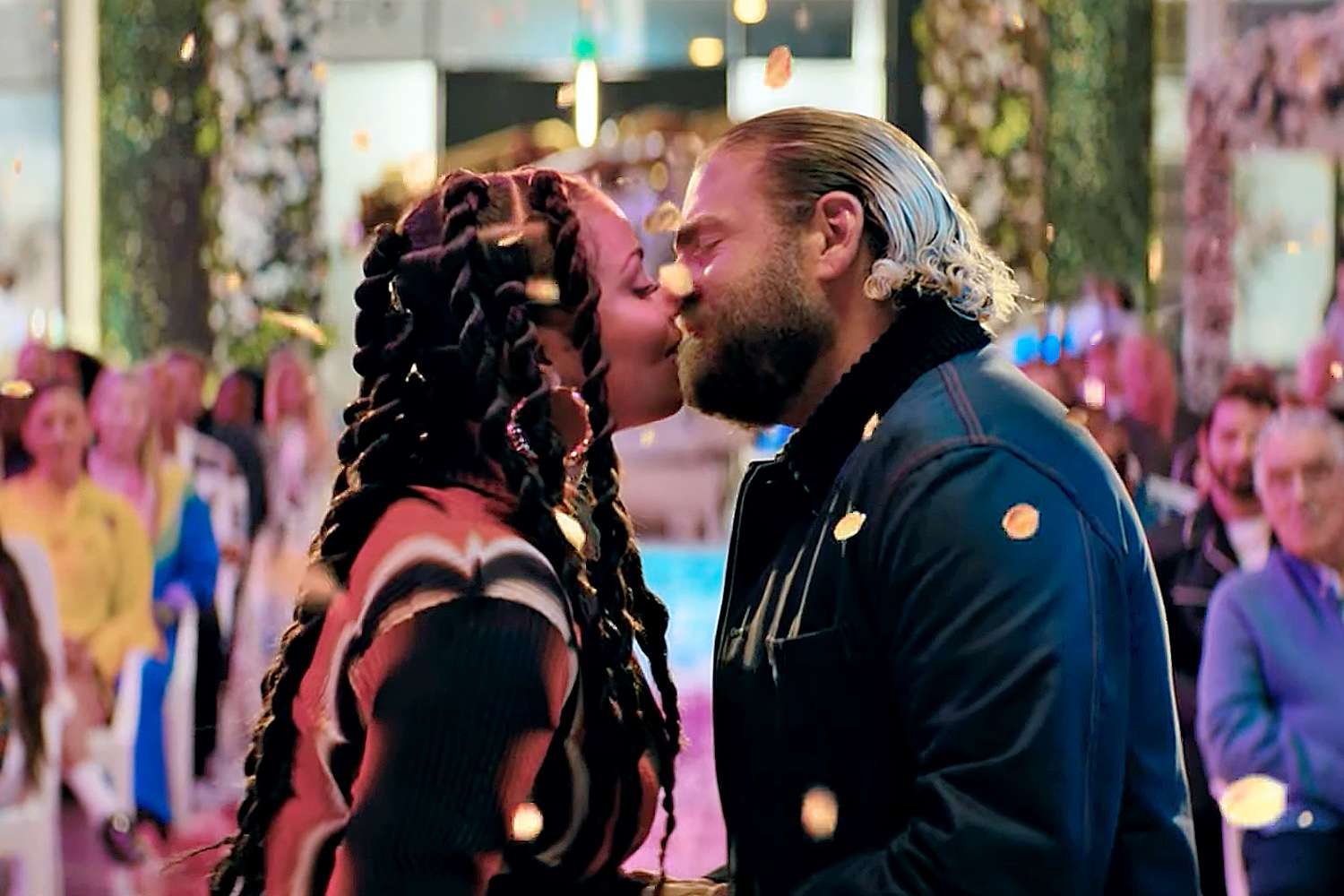 Movie "You People" (Maybe) Used CGI For A Kiss That Didn't Fool Anybody