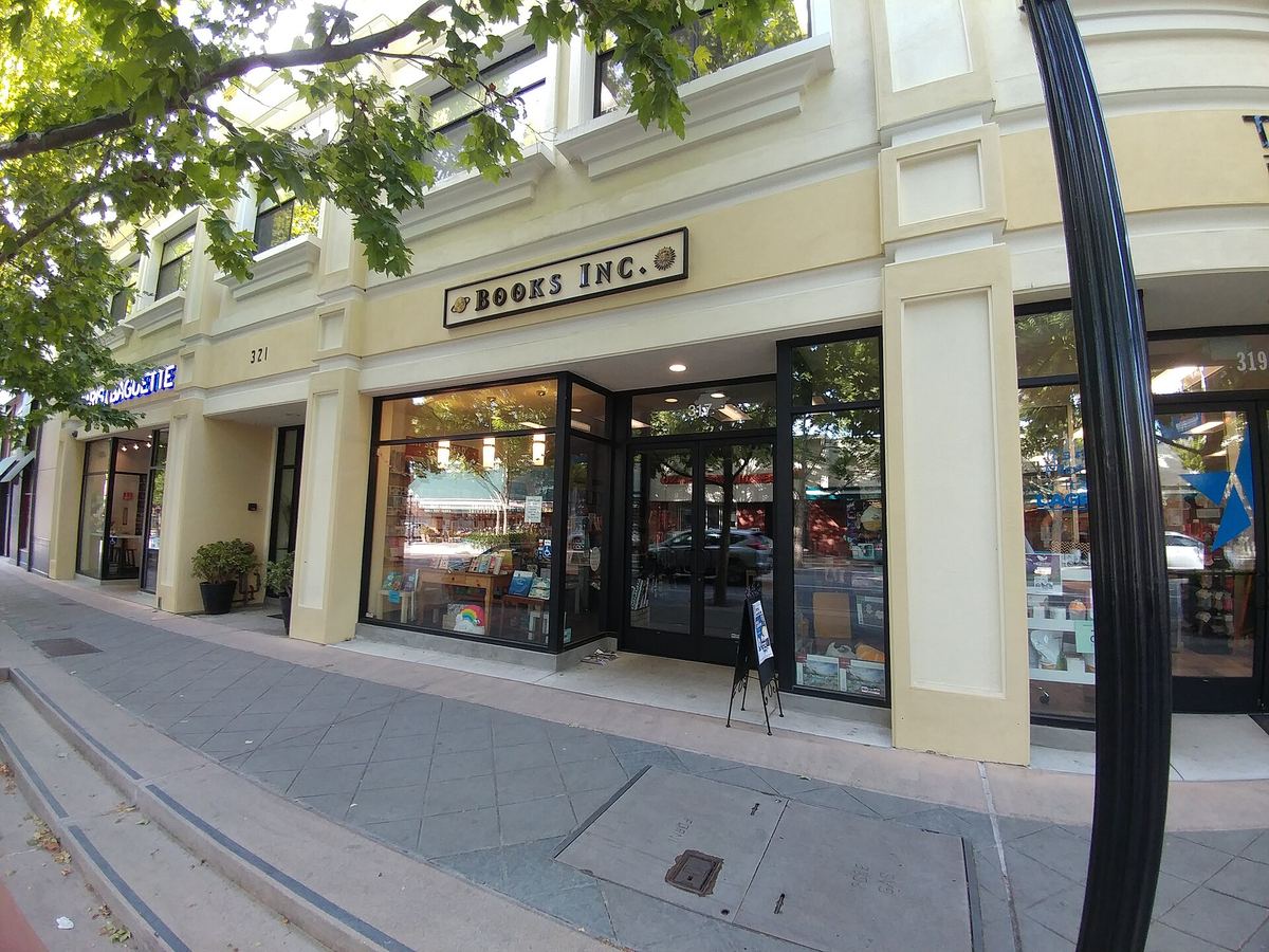 Books Inc. Mountain View